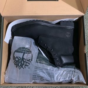 BRAND NEW TIMBERLAND BOOTS